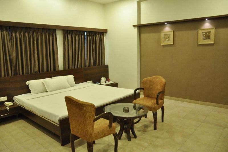 Grand Heritage Narmada Jacksons Jabalpur Esterno foto
